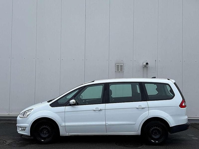 Gebraucht Ford Galaxy Trend 140 PS (102 kW) 2013 Weiß Van / Kleinbus