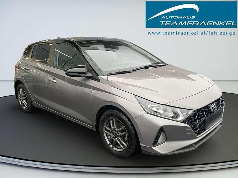 Gebraucht Hyundai i20 101 PS (74 kW) 2022 Braun Limousine