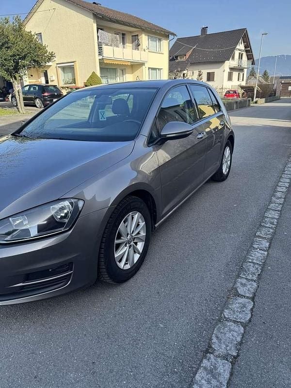 Gebraucht VW Golf VII 90 PS (66 kW) 2013 Grau Limousine