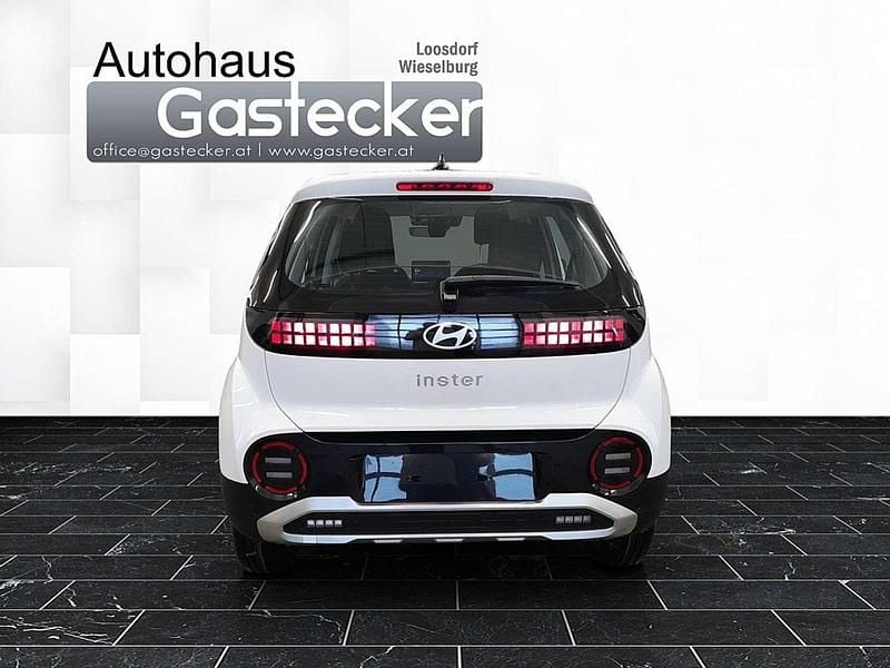 Neu Hyundai Inster 27 kW (38 PS) 2025 Weiß Kleinwagen