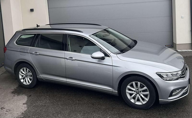 Gebraucht VW Passat Business 150 PS (110 kW) 2023 Kombi