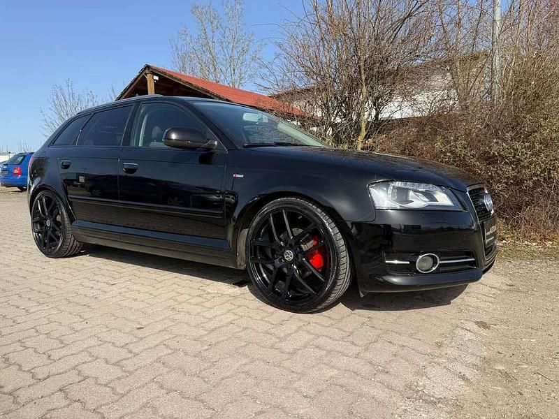 Gebraucht Audi A3 Attraction 90 PS (66 kW) 2011 Schwarz Limousine