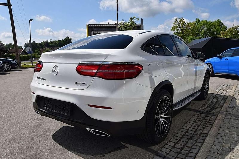 Gebraucht Mercedes GLC220 AMG line 170 PS (125 kW) 2016 Weiß Coupé