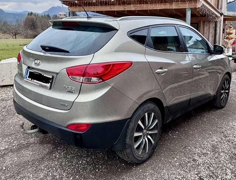 Gebraucht Hyundai ix35 184 PS (135 kW) 2011 Grau SUV