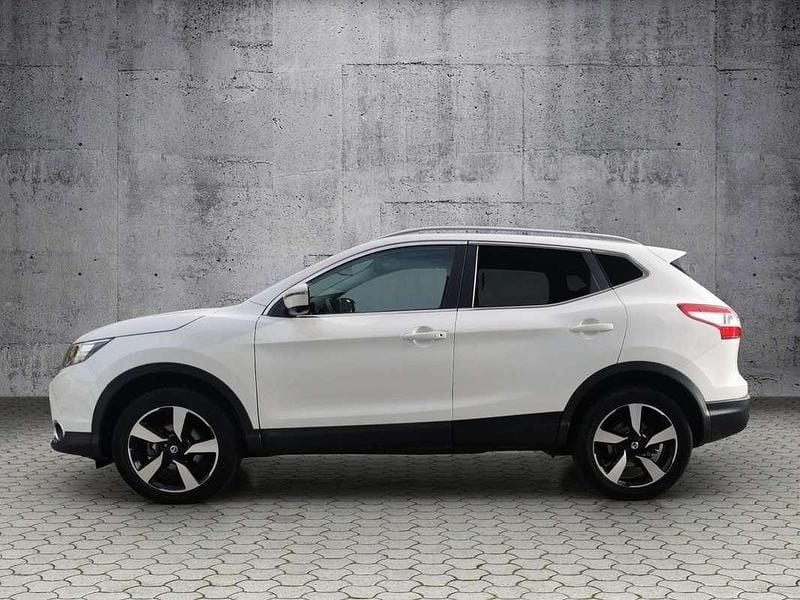 Gebraucht Nissan Qashqai N-Connecta 131 PS (96 kW) 2015 Weiß SUV