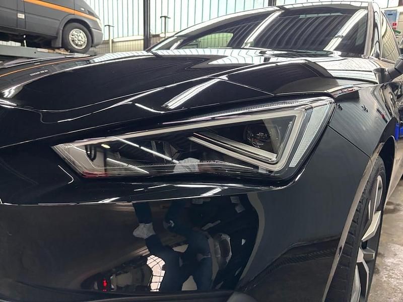 Neu Seat Leon FR 115 PS (84 kW) 2026 Schwarz  metallic