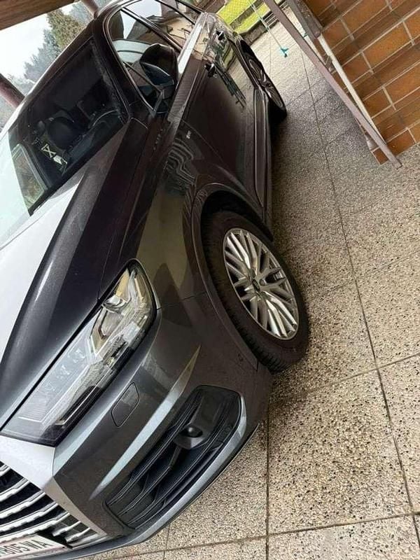 Grau Gebraucht 2019 Audi Q7 S-Line SUV | € 39.000 - Bild 1/3