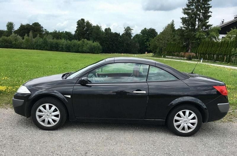 Schwarz Gebraucht 2008 Renault Mégane Cabriolet Dynamique Cabrio | € 5.990 - Bild 1/4