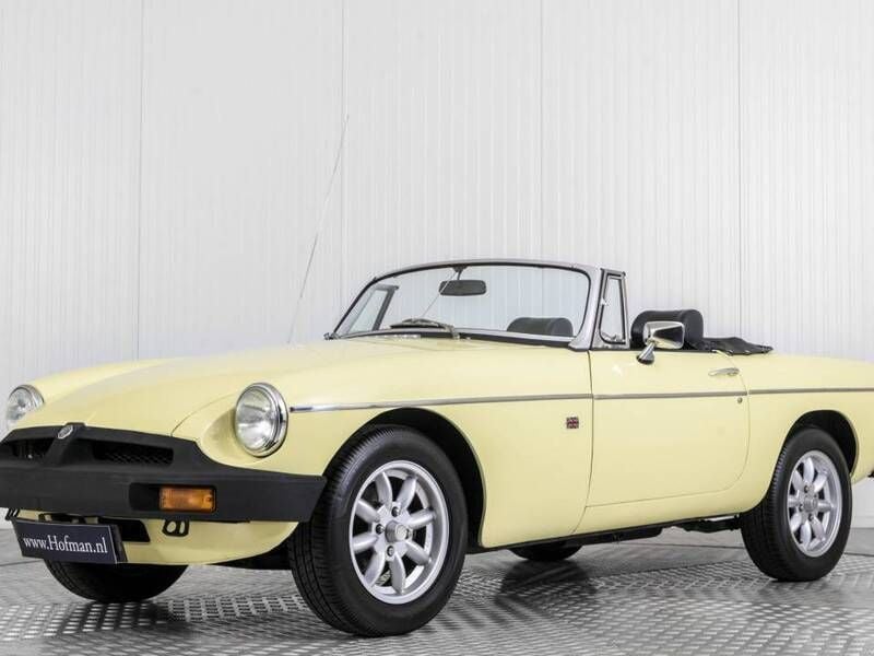Gelb Gebraucht 1976 MG B Cabrio | € 9.990 - Bild 1/4