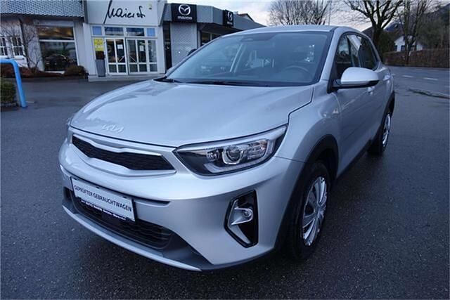 Gebraucht Kia Stonic 84 PS (61 kW) 2022 Silber SUV