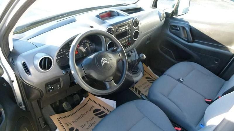 Gebraucht Citroën Berlingo 90 PS (66 kW) 2016 Silber Van / Kleinbus