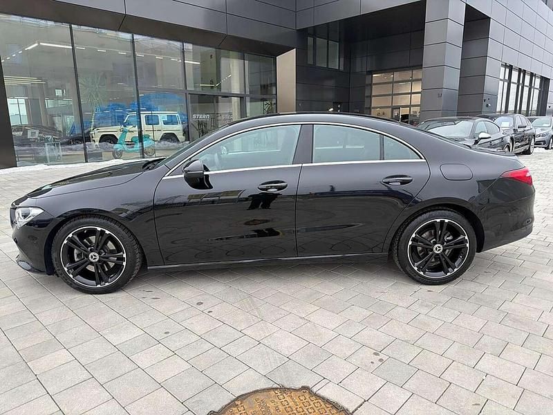 Gebraucht Mercedes CLA180 116 PS (85 kW) 2022 Schwarz Limousine