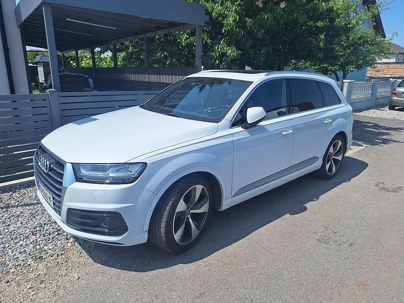 Gebraucht 2016 Audi Q7 S-Line SUV | € 32.000 (Teuer) - Bild 1/4