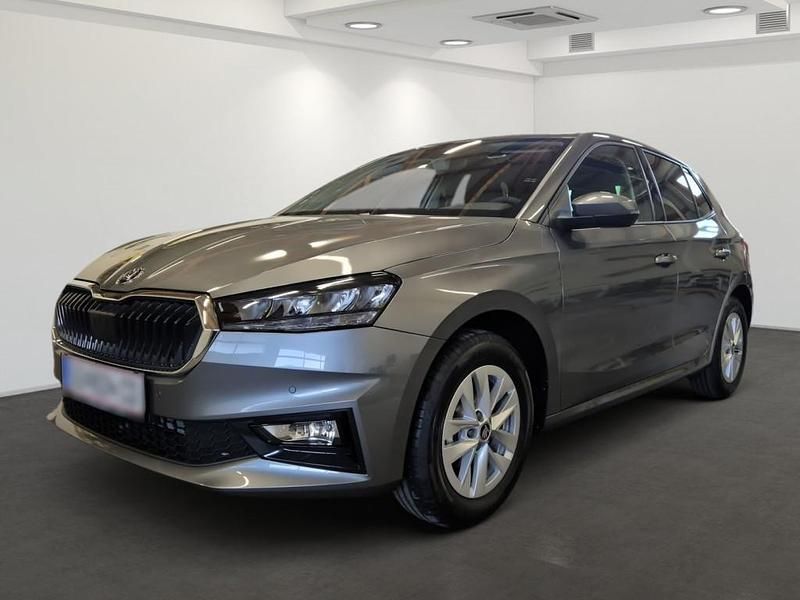 Dunkelgrau metallic Gebraucht 2025 Skoda Fabia Selection Kleinwagen | € 25.862 (Teuer) - Bild 1/4
