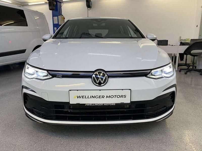 Gebraucht VW Golf VIII R-line 150 PS (110 kW) 2020 Weiß Limousine