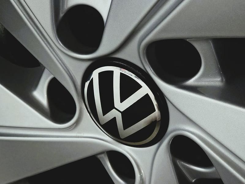 Neu VW Golf VIII 115 PS (84 kW) 2026 Mittelgrau  metallic