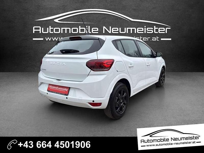 Gebraucht Dacia Sandero Expression 91 PS (66 kW) 2023 Weiß Limousine