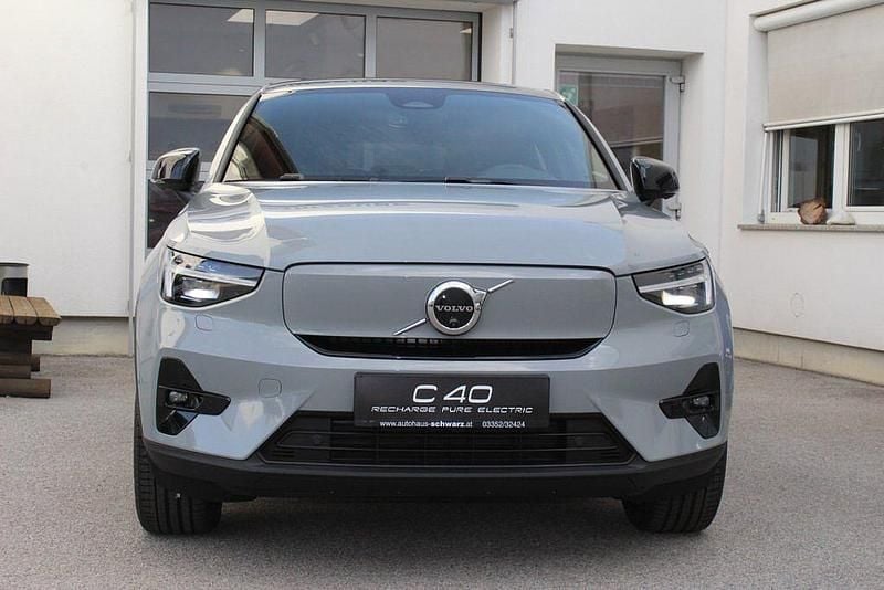 Neu Volvo EC40 184 kW (251 PS) 2025 Grau SUV