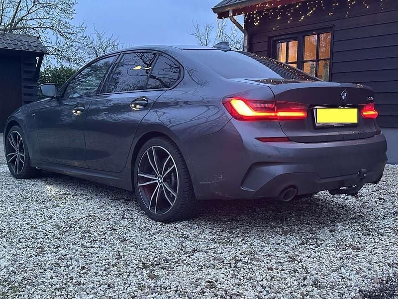 Gebraucht BMW 330e M Sport 184 PS (135 kW) 2021 Grau Limousine