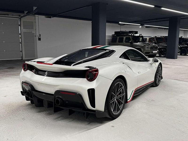 Gebraucht Ferrari 488 721 PS (530 kW) 2019 Weiß Limousine