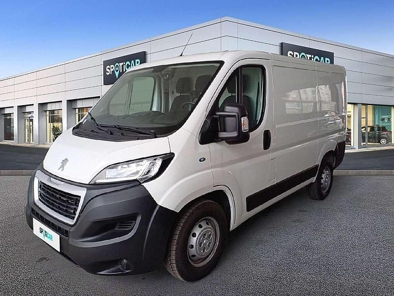 Weiß Gebraucht 2022 Peugeot Boxer Van | € 29.911 - Bild 1/4