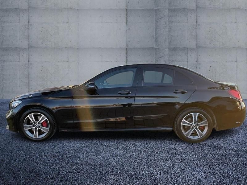 Gebraucht Mercedes C220 AMG line 194 PS (142 kW) 2019 Schwarz Limousine