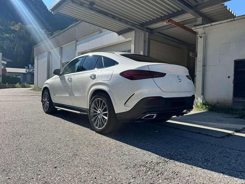 Gebraucht Mercedes GLE350 197 PS (144 kW) 2024 Weiß Coupé
