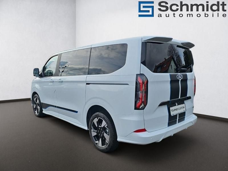 Neu Ford Tourneo Sport 170 PS (125 kW) 2026 Van / Kleinbus