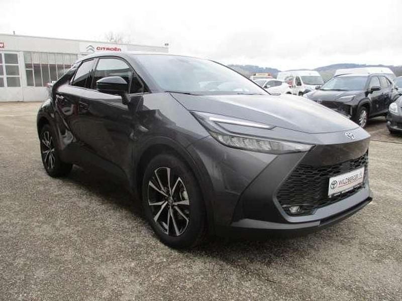 Gebraucht Toyota C-HR Active 98 PS (72 kW) 2024 Grau SUV