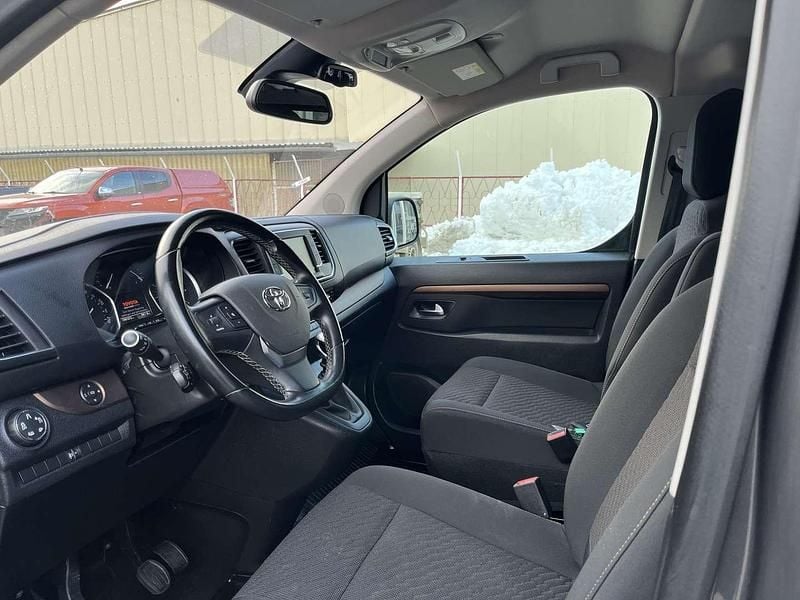 Gebraucht Toyota Proace Verso 150 PS (110 kW) 2019 Grau Kombi