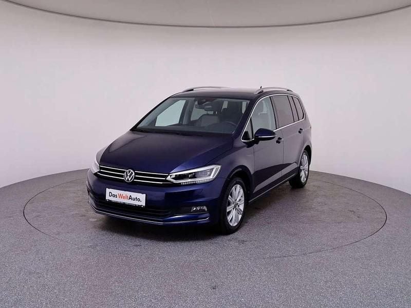 Gebraucht VW Touran Highline 150 PS (110 kW) 2024 Dunkelblau  metallic Van / Kleinbus