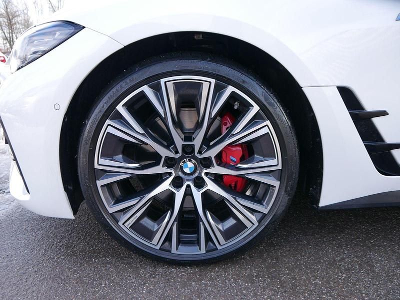 Gebraucht BMW 440 M Sport 374 PS (275 kW) 2023 Weiß sonderlackierung Coupé
