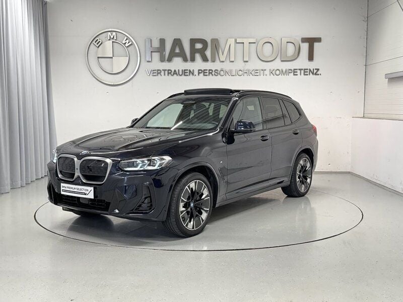 M carbonschwarz Gebraucht 2023 BMW iX3 Impressive SUV | € 41.990 (Fairer Preis) - Bild 1/1