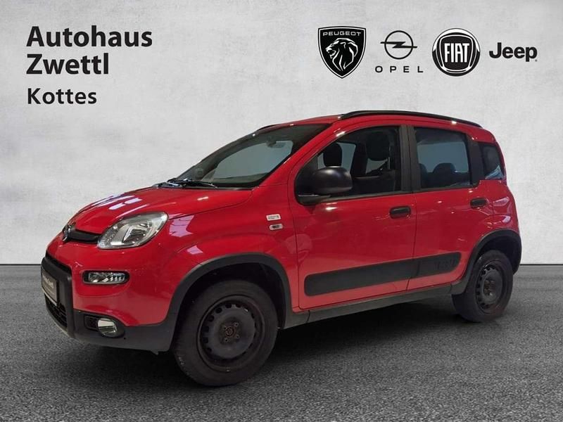 Rot Gebraucht 2021 Fiat Panda 4x4 Wild Kleinwagen | € 15.450 (Fairer Preis) - Bild 1/4