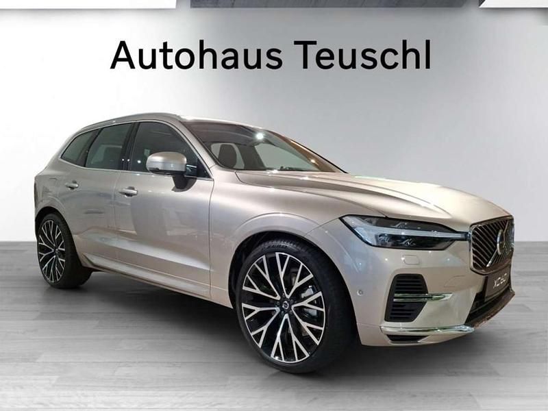 Neu Volvo XC60 Ultra 253 PS (186 kW) 2025 Grau SUV