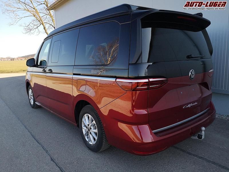 Neu VW California Beach 2025 Deepblack perleffekt / fortanarot metallic Van