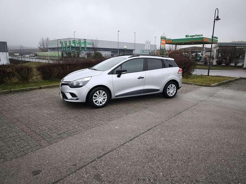 Gebraucht Renault Clio GrandTour Life 76 PS (55 kW) 2020 Silber Kombi