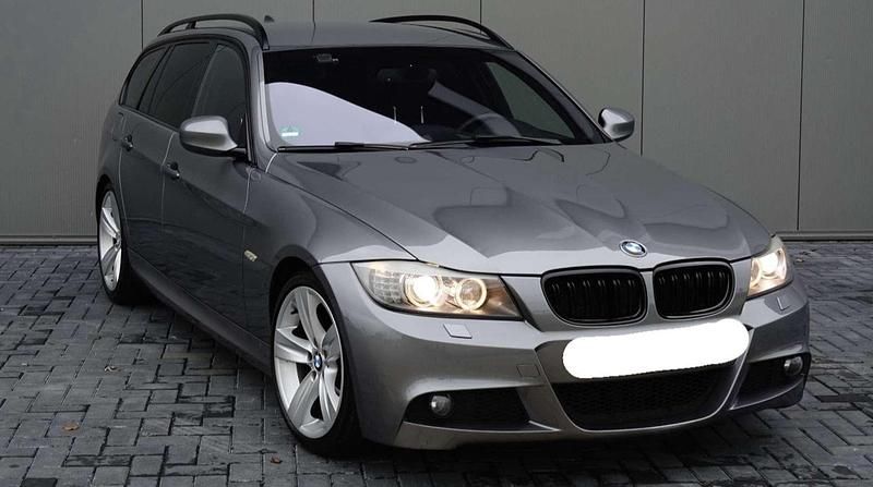 Grau Gebraucht 2008 BMW 320 M Sport Kombi | € 10.749 - Bild 1/4