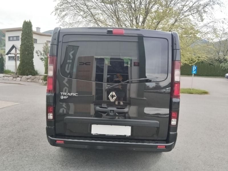 Gebraucht Renault Trafic 150 PS (110 kW) 2024 Schwarz Van / Kleinbus