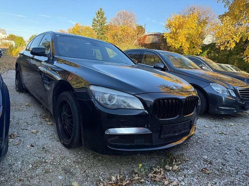Gebraucht BMW 740 M Sport 306 PS (225 kW) 2011 Schwarz Limousine