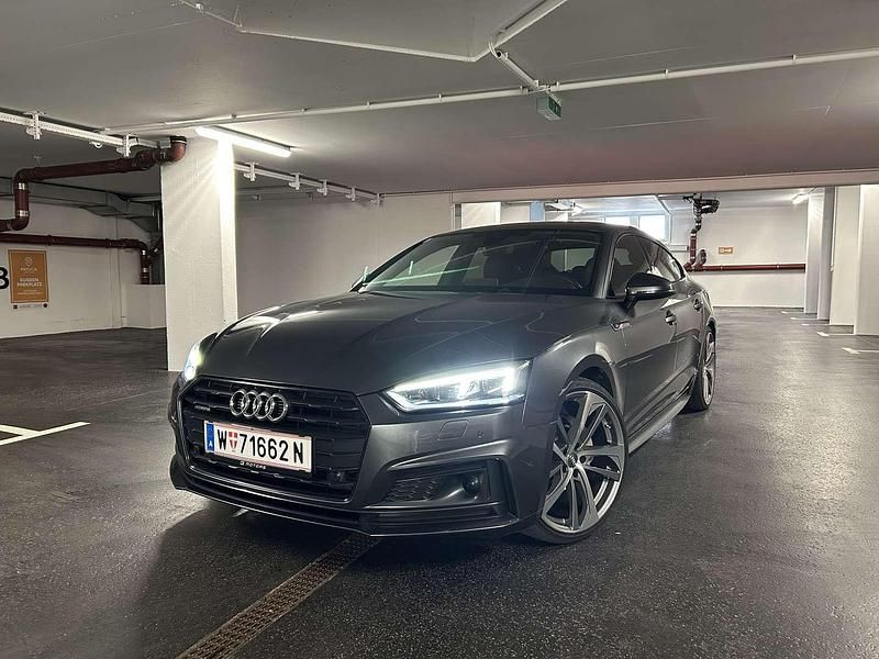 Gebraucht 2018 Audi A5 Sportback Sport Kleinwagen | € 31.500 (Teuer) - Bild 1/4