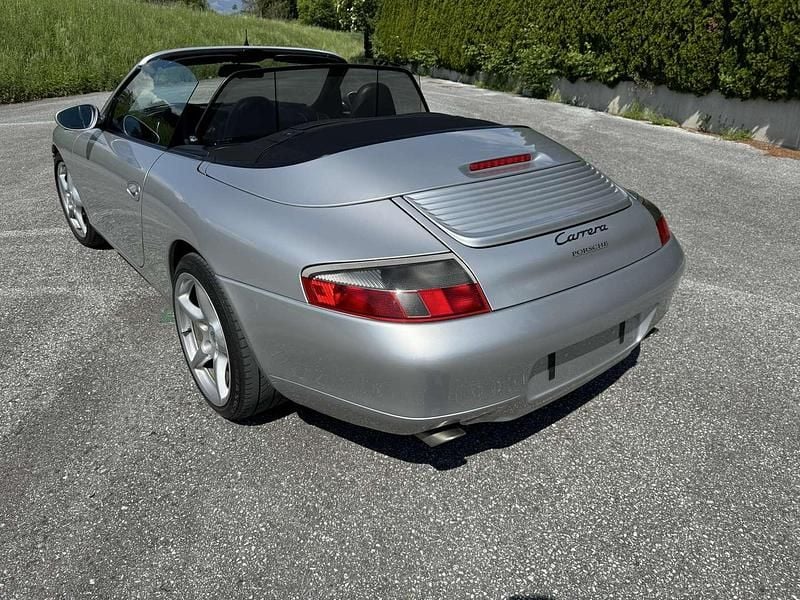 Gebraucht Porsche 911 Carrera Cabriolet 300 PS (220 kW) 2000 Silber Cabrio