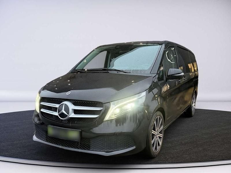 Gebraucht Mercedes V250 Avantgarde 190 PS (139 kW) 2024 Schwarz Van / Kleinbus