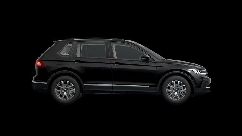 Gebraucht VW Tiguan Life 150 PS (110 kW) 2022 Schwarz SUV