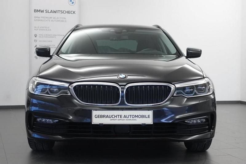 Gebraucht BMW 520 Shadowline 190 PS (139 kW) 2018 Grau Kombi