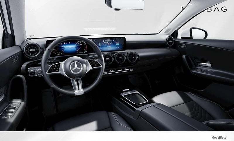 Gebraucht Mercedes A180 Edition 136 PS (100 kW) 2024 Weiß Limousine