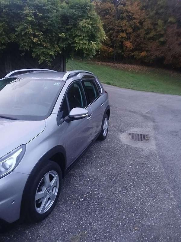 Gebraucht Peugeot 2008 S 110 PS (80 kW) 2018 Grau SUV