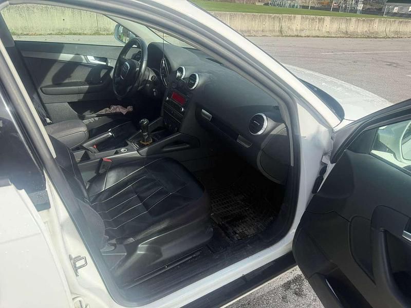 Gebraucht Audi A3 Ambiente 90 PS (66 kW) 2012 Limousine