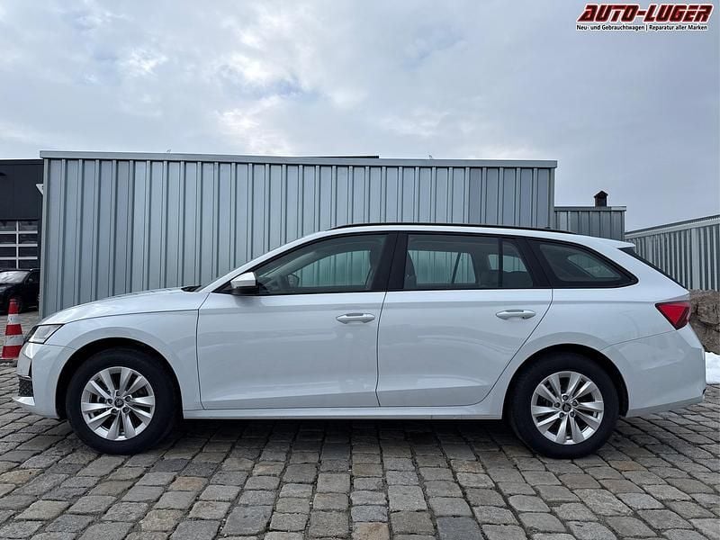 Neu Skoda Octavia Lodge 2026 Moon weiß perleffekt Kombi