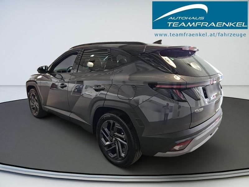 Gebraucht Hyundai Tucson 159 PS (116 kW) 2023 Ecotronic gray / schwarz SUV